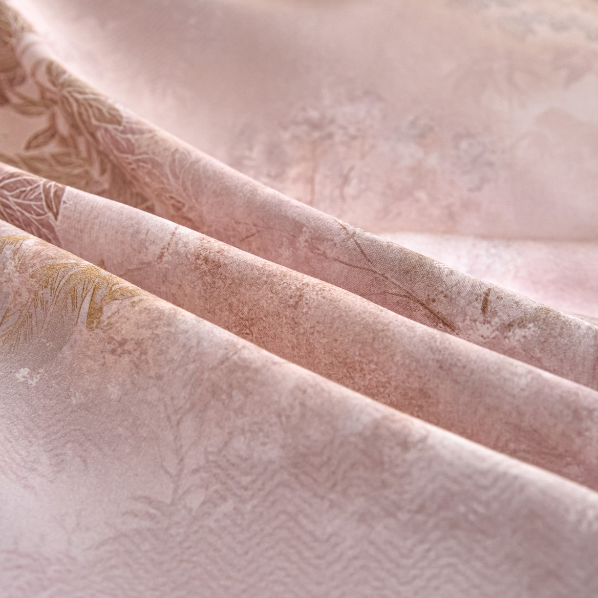 91家纺网 家纺一手货源 找家纺 新方向 【控价】2026新款数码印花50s双股全棉贡缎长绒棉四件套-盛世（严格控价 标准328元 加大348元） 盛世-蔷薇粉