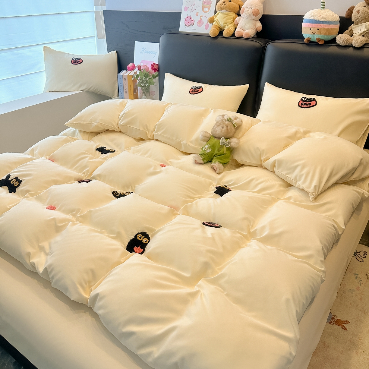 91家纺网 家纺一手货源 找家纺 韩巢家纺 2026新款水洗棉毛巾绣四件套 幸运猫-奶黄