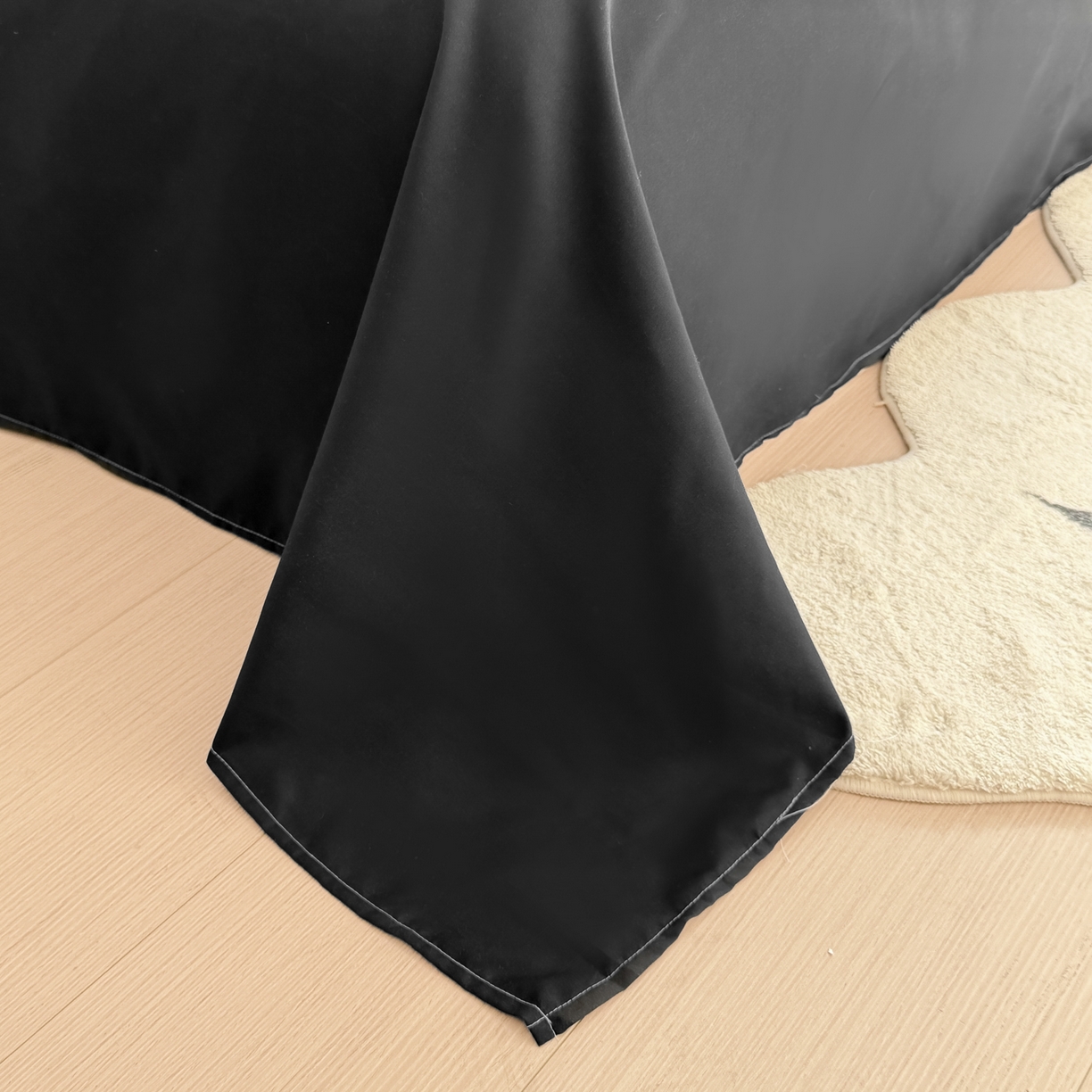 91家纺网 家纺一手货源 找家纺 赫然家纺 新款纯色磨毛系列-单被套 纯黑色