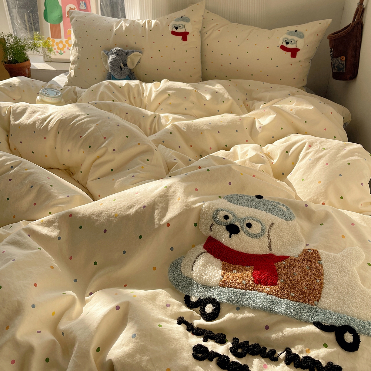 91家纺网 家纺一手货源 找家纺 沐芷 2026 【提供买家秀】水洗棉四件套毛巾绣A类仿棉床上用品床单被套三件套可爱小清新 毛巾绣-滑板出行