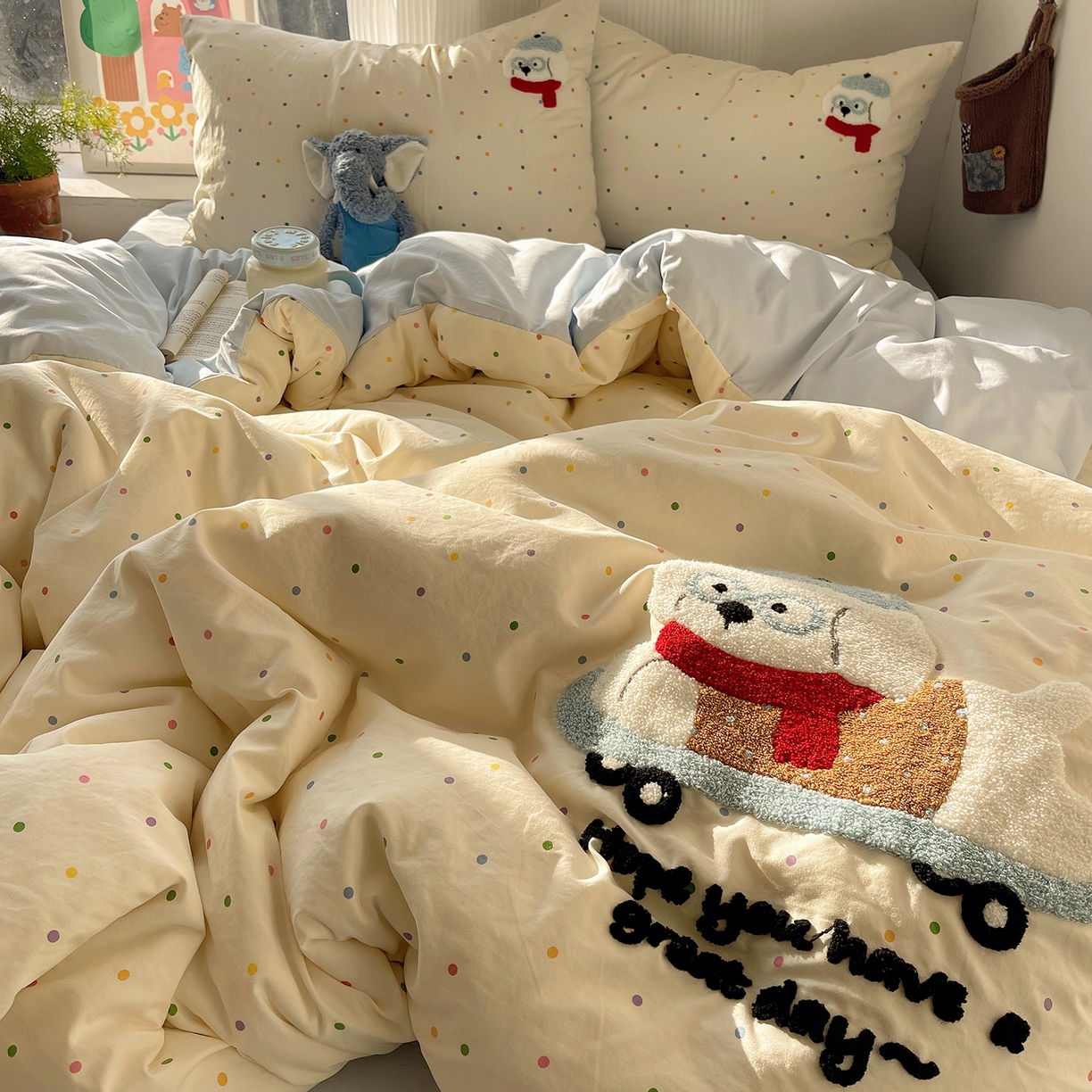 91家纺网 家纺一手货源 找家纺 沐芷 2026 【提供买家秀】水洗棉四件套毛巾绣A类仿棉床上用品床单被套三件套可爱小清新 毛巾绣-滑板出行