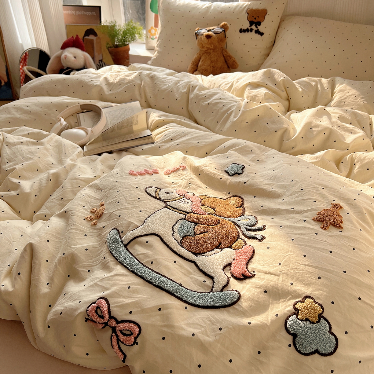 91家纺网 家纺一手货源 找家纺 沐芷 2026 【提供买家秀】水洗棉四件套毛巾绣A类仿棉床上用品床单被套三件套可爱小清新 毛巾绣-木马小熊