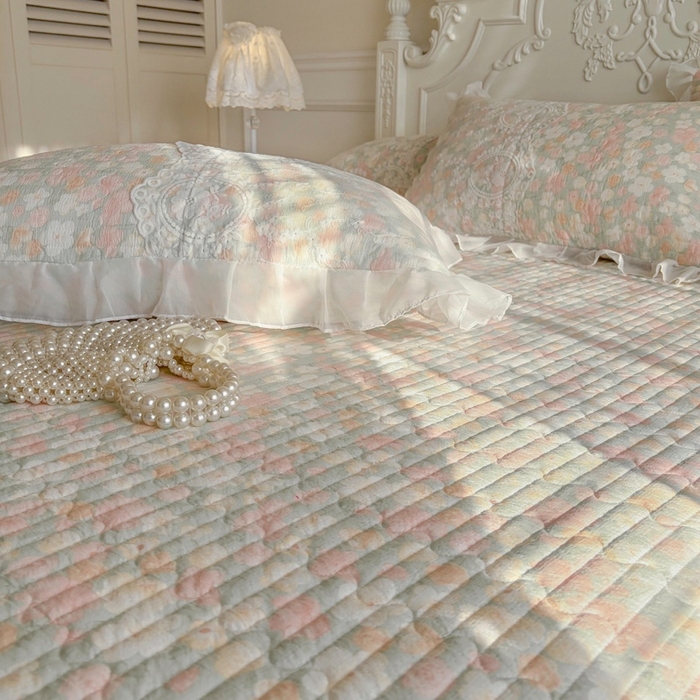 91家纺网 家纺一手货源 找家纺 恋尚 2026新款云感棉床笠式床裙四件套（控价225起） 雪妮