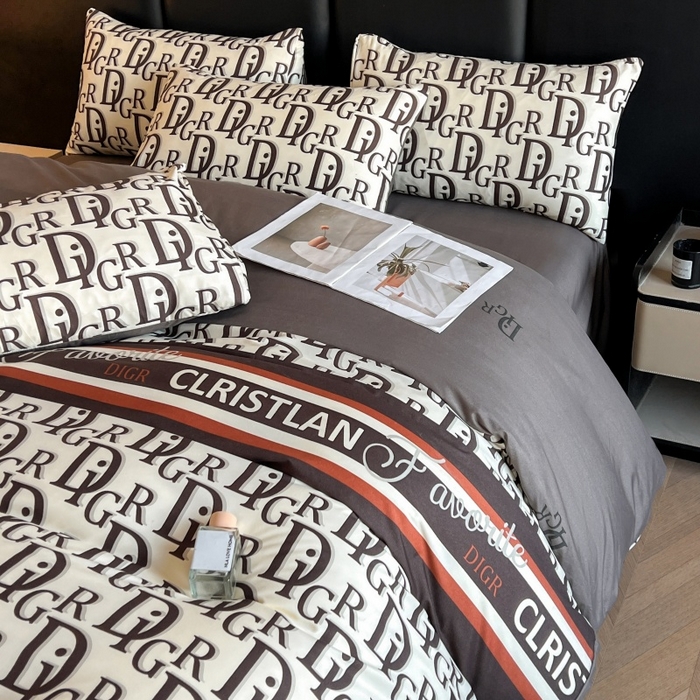 91家纺网 家纺一手货源 找家纺 （总）友承家纺 2026新款床上用品加厚磨毛大牌风四件套春夏床单磨毛被套高级奢华宿舍三件套欧洲站