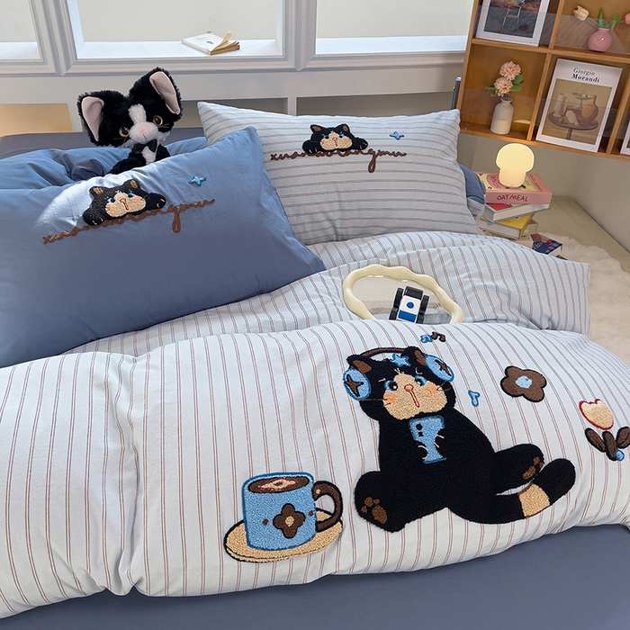 91家纺网 家纺一手货源 找家纺 （总）炫拼家纺 2026新款多巴胺系列A类全棉40支水洗棉卡通毛巾绣四件套