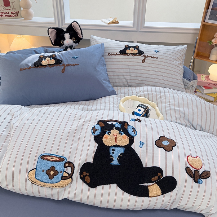 91家纺网 家纺一手货源 找家纺 （总）炫拼家纺 2026新款多巴胺系列A类全棉40支水洗棉卡通毛巾绣四件套