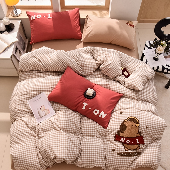 91家纺网 家纺一手货源 找家纺 炫拼家纺 2026新款多巴胺系列A类全棉40支水洗棉卡通毛巾绣四件套 多巴胺-No1