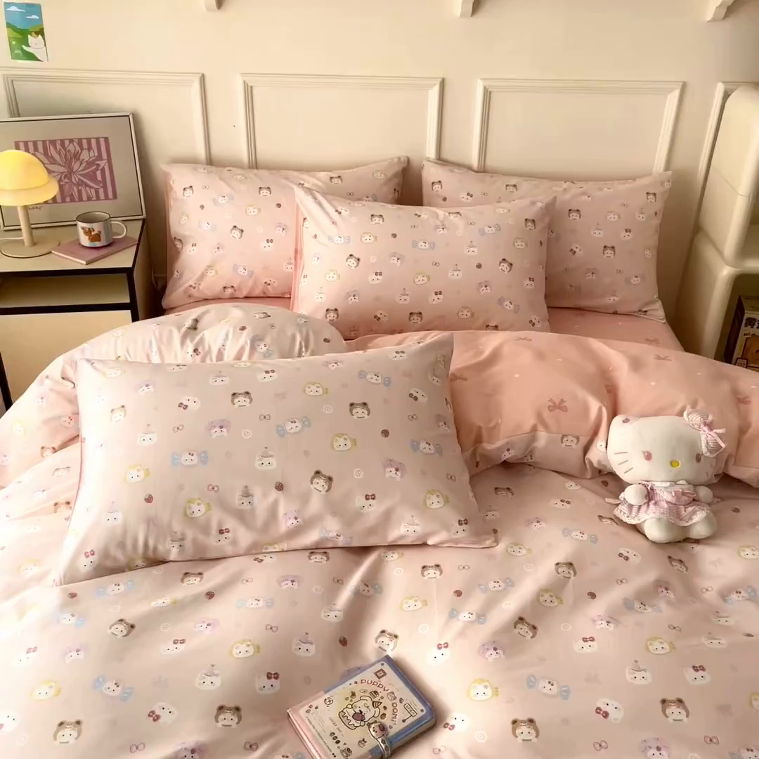 91家纺网 家纺一手货源 找家纺 西引力 2026新款40支全棉斜纹印花单枕套 糖果猫-粉