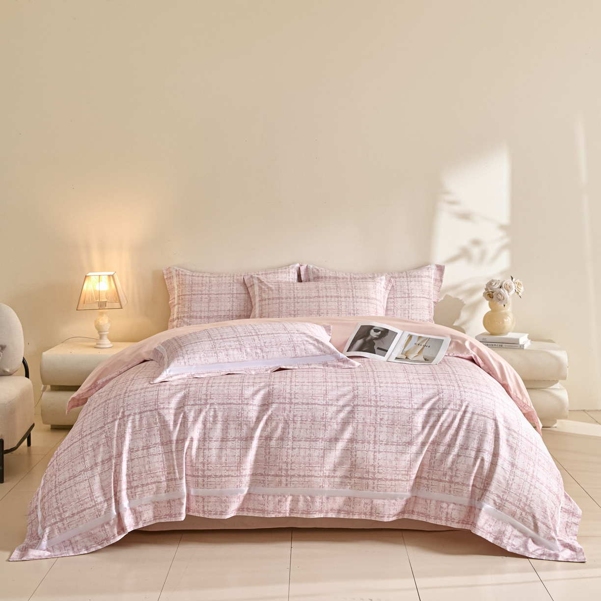 91家纺网 家纺一手货源 找家纺 （总）【控价】新方向2026春夏新款数码印花50s双股全棉纯棉贡缎长绒棉四件套-怦然心动