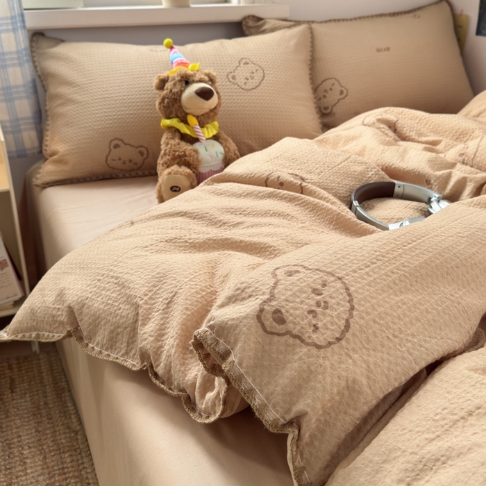 91家纺网 家纺一手货源 找家纺 典曼家纺 2026新款A类全棉华夫格提花贝壳边四件套 萌动时光-咖