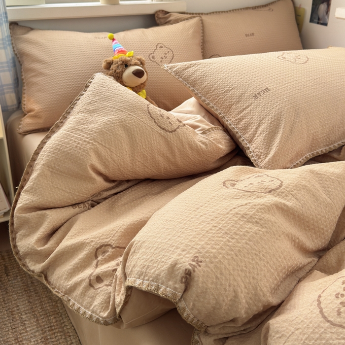 91家纺网 家纺一手货源 找家纺 典曼家纺 2026新款A类全棉华夫格提花贝壳边四件套 萌动时光-咖