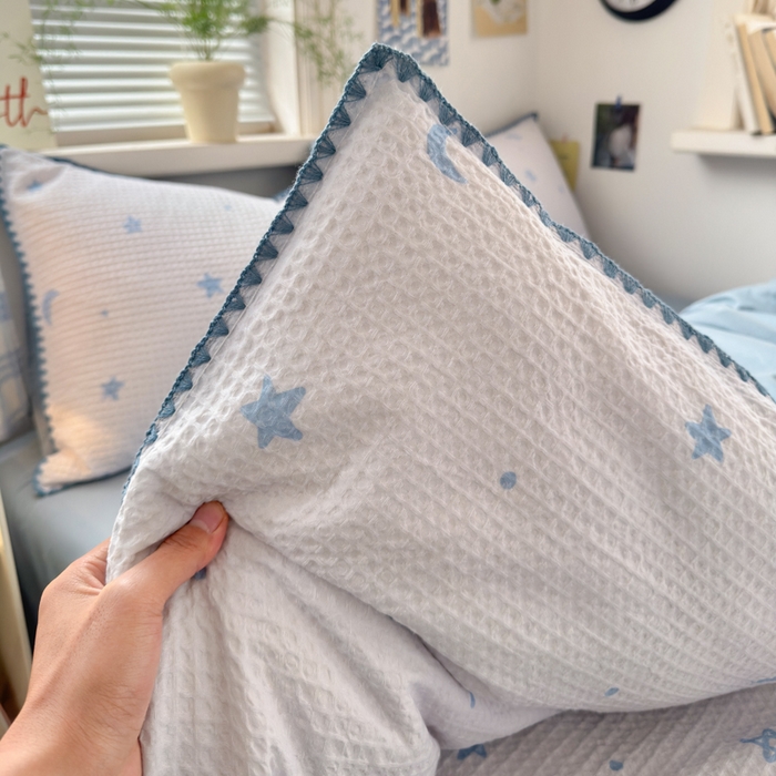 91家纺网 家纺一手货源 找家纺 典曼家纺 2026新款A类全棉华夫格提花贝壳边四件套 云梦星河-兰