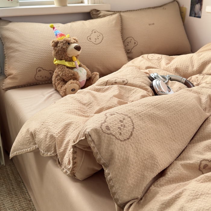 91家纺网 家纺一手货源 找家纺 典曼家纺 2026新款A类全棉华夫格提花贝壳边四件套 萌动时光-咖