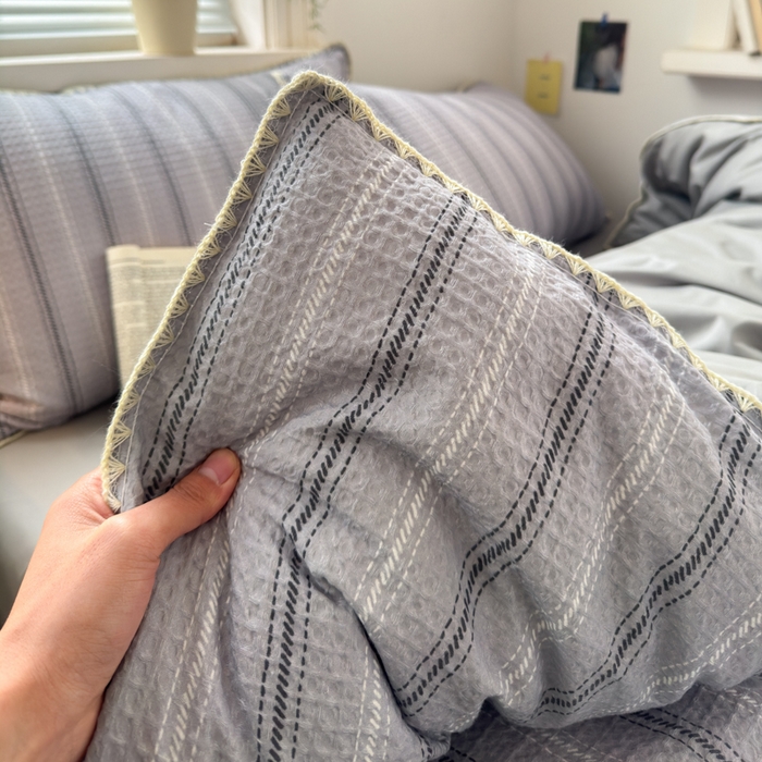 91家纺网 家纺一手货源 找家纺 典曼家纺 2026新款A类全棉华夫格提花贝壳边四件套 派克-灰