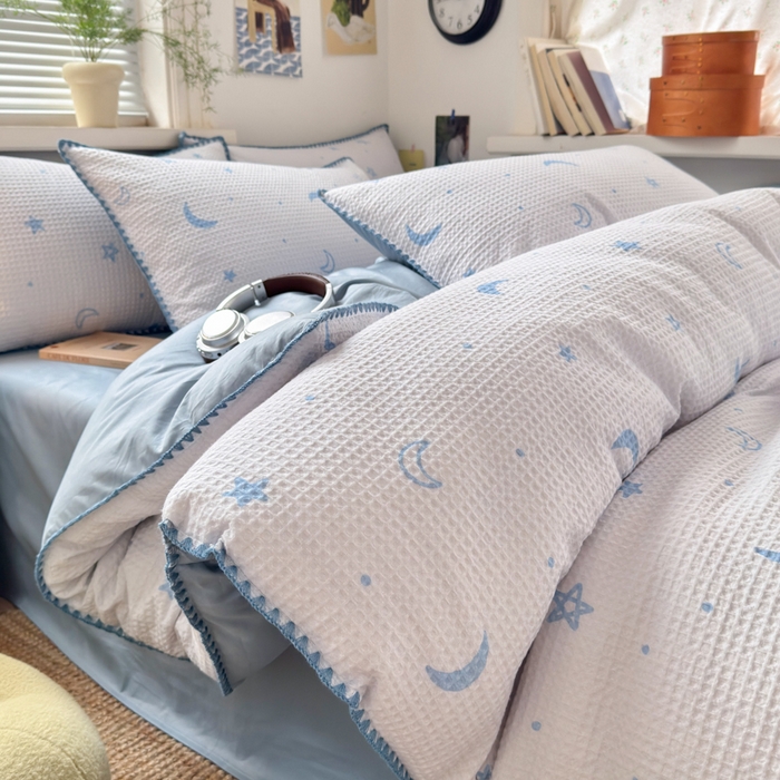 91家纺网 家纺一手货源 找家纺 典曼家纺 2026新款A类全棉华夫格提花贝壳边四件套 云梦星河-兰