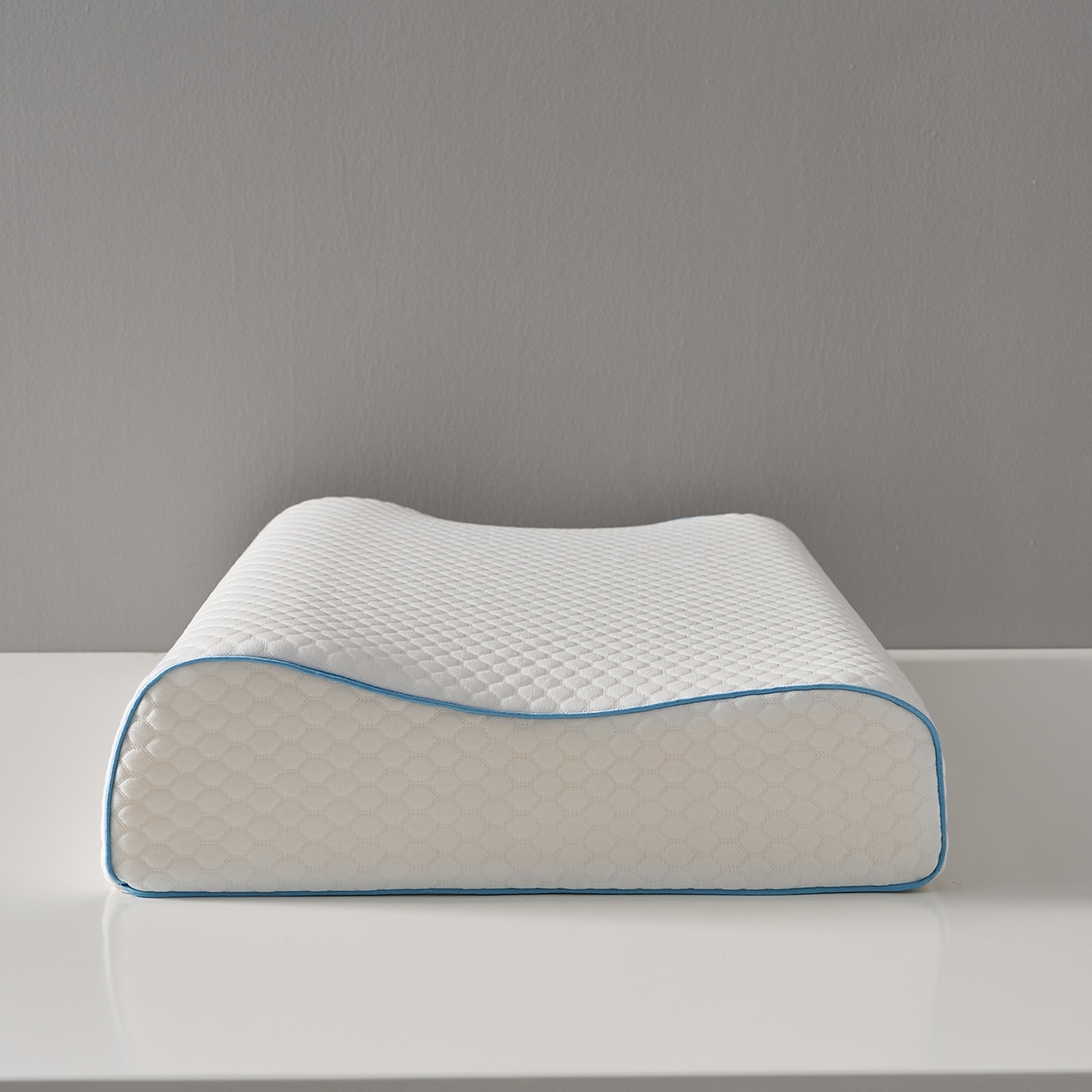 91家纺网 家纺一手货源 找家纺 乐可 2026新款慢回弹曲线水立方太空记忆枕枕头枕芯 水立方记忆枕-白