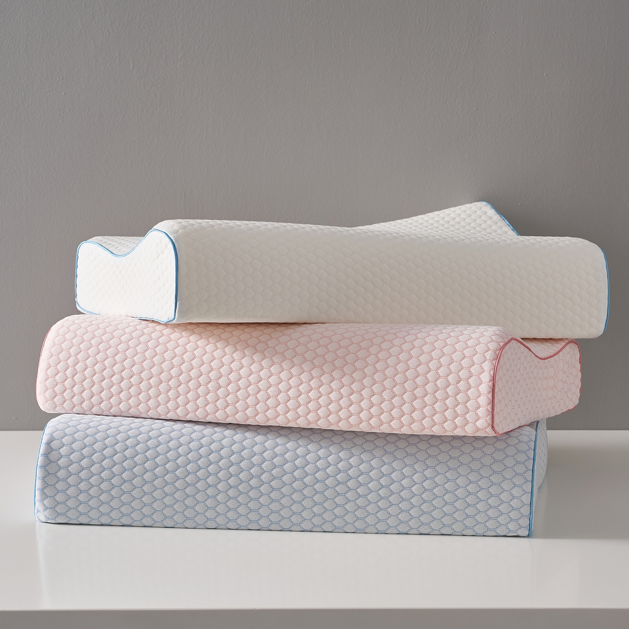 91家纺网 家纺一手货源 找家纺 乐可 2026新款慢回弹曲线水立方太空记忆枕枕头枕芯 组合图