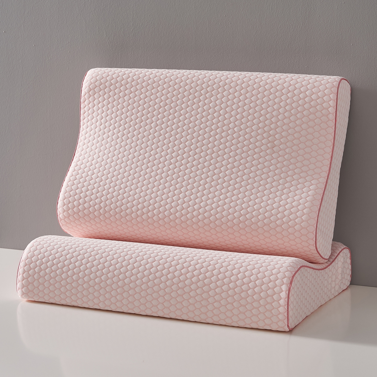 91家纺网 家纺一手货源 找家纺 乐可 2026新款慢回弹曲线水立方太空记忆枕枕头枕芯 水立方记忆枕-粉