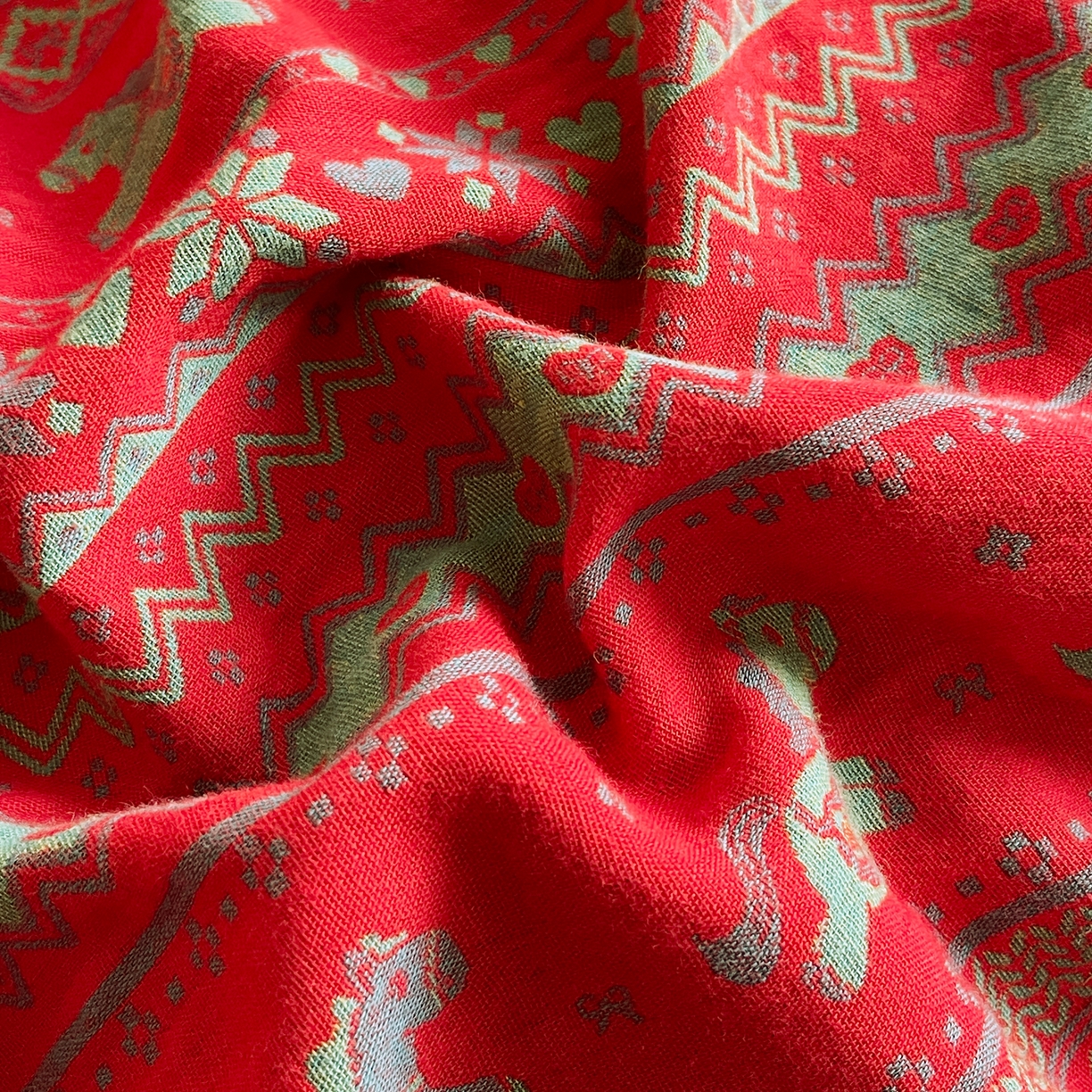 91家纺网 家纺一手货源 找家纺 春皖家纺 2026新款全棉色织双层纱提花百福系列拉链款-单被套 红绝影