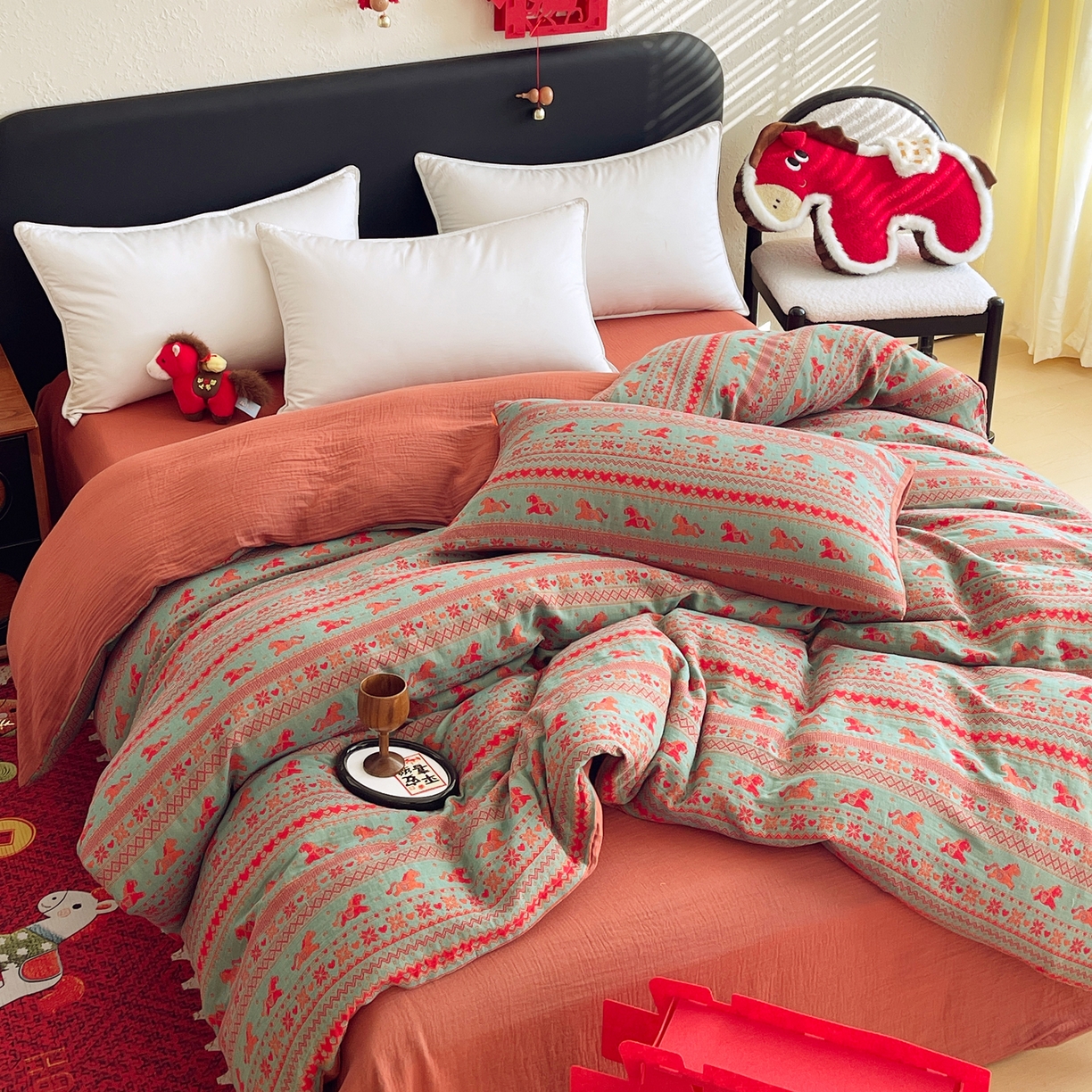 91家纺网 家纺一手货源 找家纺 春皖家纺 2026新款全棉色织双层纱提花百福系列拉链款-单被套 绿绝影