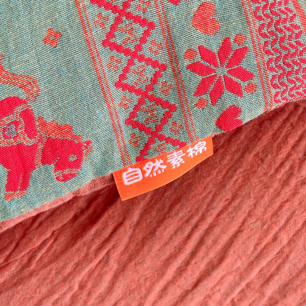 91家纺网 家纺一手货源 找家纺 春皖家纺 2026新款全棉色织双层纱提花百福系列拉链款-单被套 绿绝影