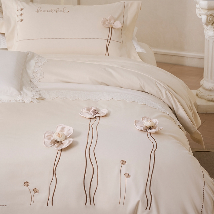 91家纺网 家纺一手货源 找家纺 诗黛尔 2026春夏新款长绒棉刺绣洛薇尔系列四件套（会员-20） 洛薇尔 浅香槟