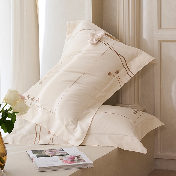 91家纺网 家纺一手货源 找家纺 诗黛尔 2026春夏新款长绒棉刺绣洛薇尔系列四件套（会员-20） 洛薇尔 浅香槟