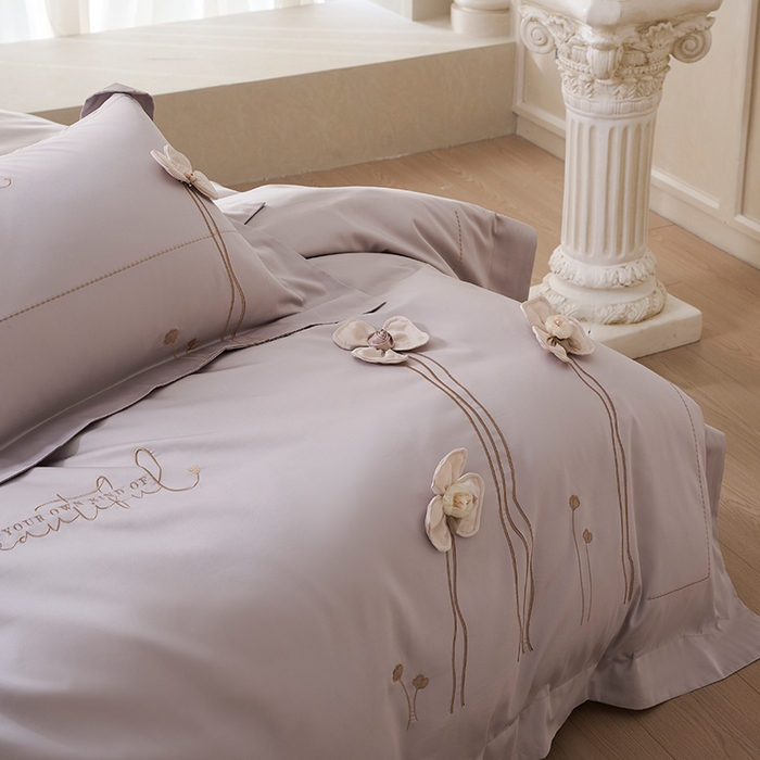 91家纺网 家纺一手货源 找家纺 诗黛尔 2026春夏新款长绒棉刺绣洛薇尔系列四件套（会员-20） 洛薇尔 都市灰