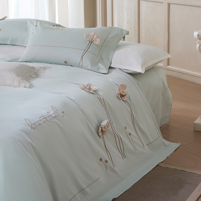 91家纺网 家纺一手货源 找家纺 诗黛尔 2026春夏新款长绒棉刺绣洛薇尔系列四件套（会员-20） 洛薇尔 玛卡蓝