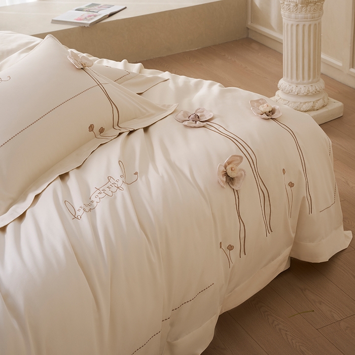 91家纺网 家纺一手货源 找家纺 诗黛尔 2026春夏新款长绒棉刺绣洛薇尔系列四件套（会员-20） 洛薇尔 浅香槟