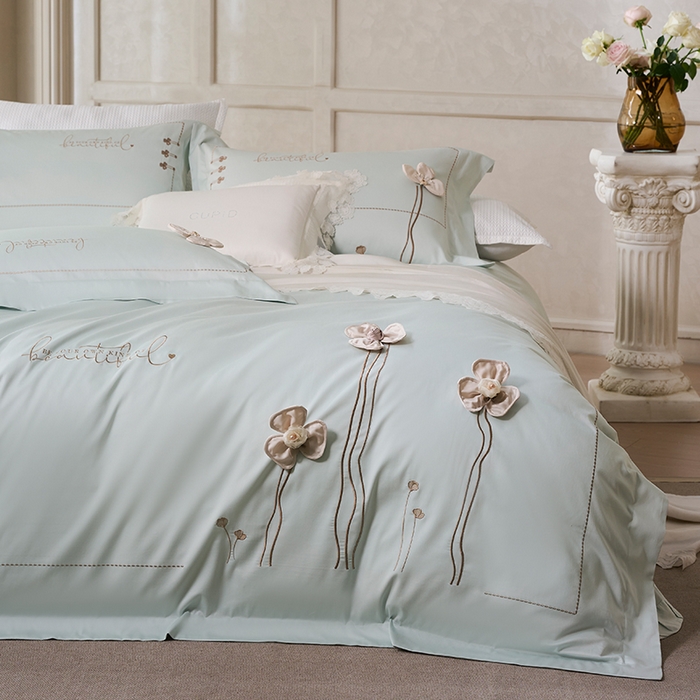 91家纺网 家纺一手货源 找家纺 诗黛尔 2026春夏新款长绒棉刺绣洛薇尔系列四件套（会员-20） 洛薇尔 玛卡蓝