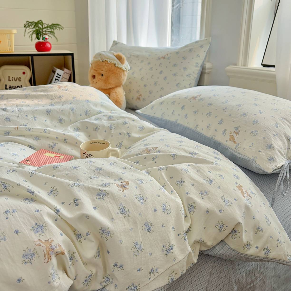 91家纺网 家纺一手货源 找家纺 金梦拉家纺 2026新款小清新绑带格纹碎花系列四件套-花园里系列 花园里-碎花小鹿