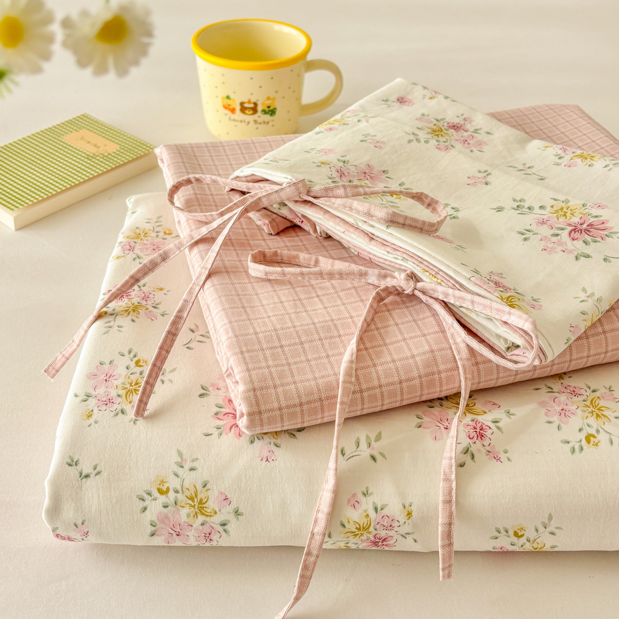 金梦拉家纺 2026新款小清新绑带格纹碎花系列四件套-花园里系列 花园里-安娜