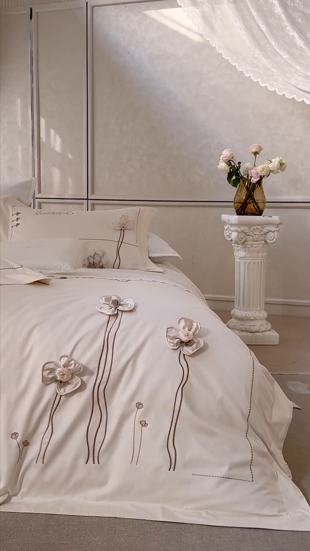 91家纺网 家纺一手货源 找家纺 诗黛尔 2026春夏新款长绒棉刺绣洛薇尔系列四件套（会员-20） 洛薇尔 浅香槟