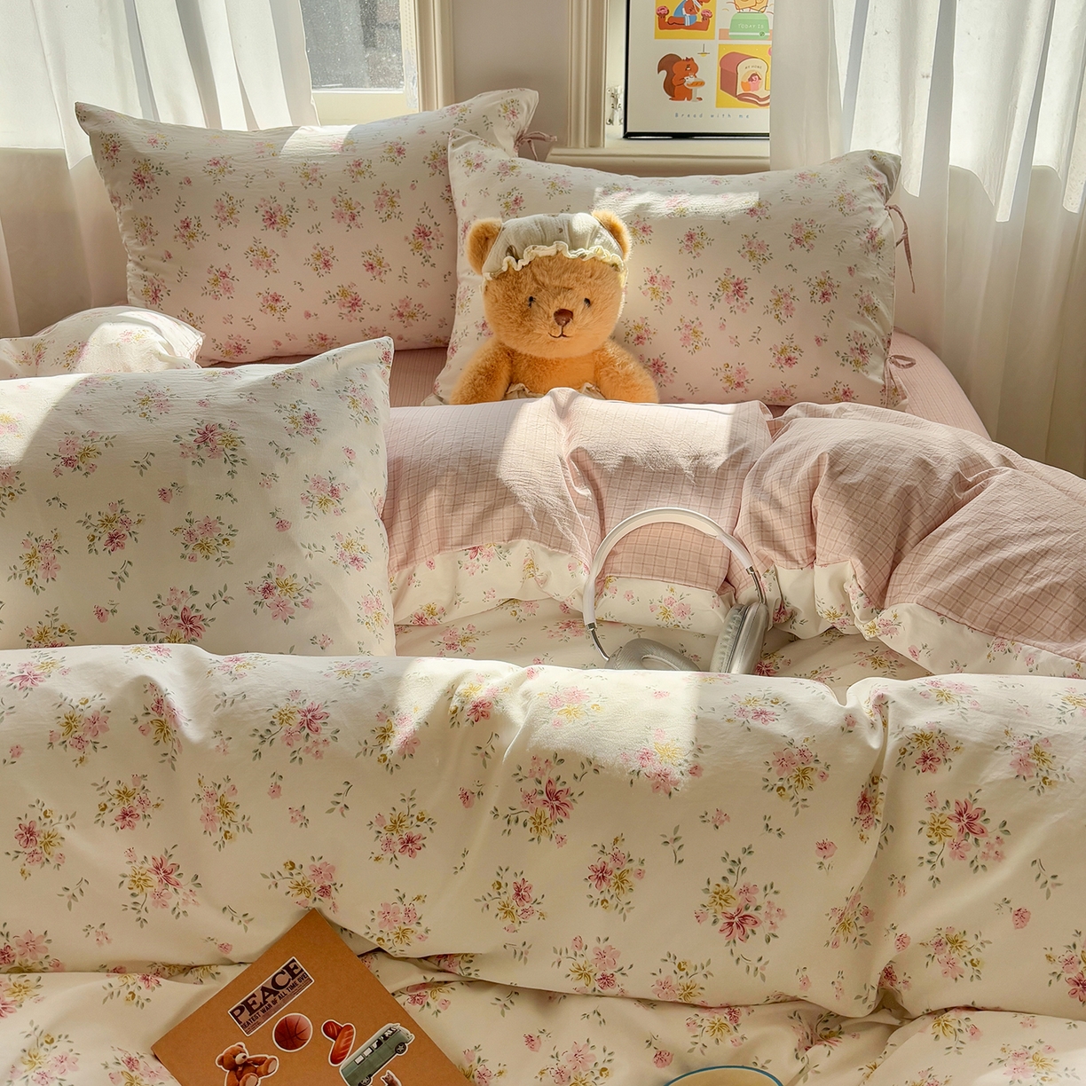 91家纺网 家纺一手货源 找家纺 金梦拉家纺 2026新款小清新绑带格纹碎花系列四件套-花园里系列 花园里-安娜