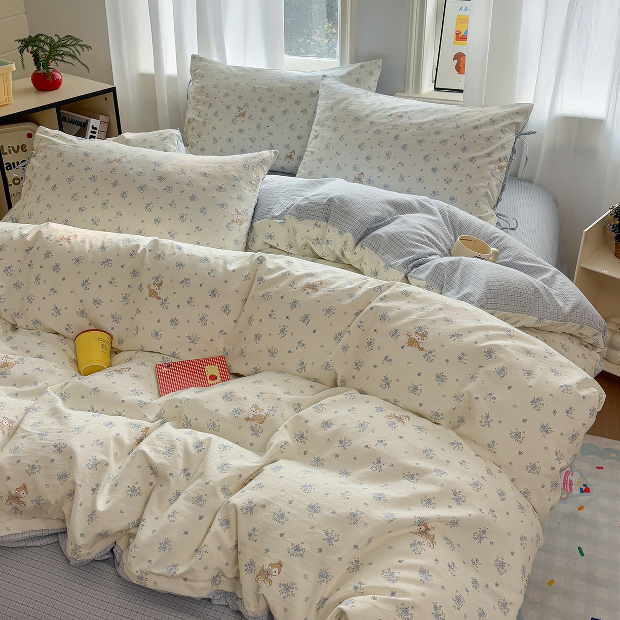 91家纺网 家纺一手货源 找家纺 金梦拉家纺 2026新款小清新绑带格纹碎花系列四件套-花园里系列 花园里-碎花小鹿