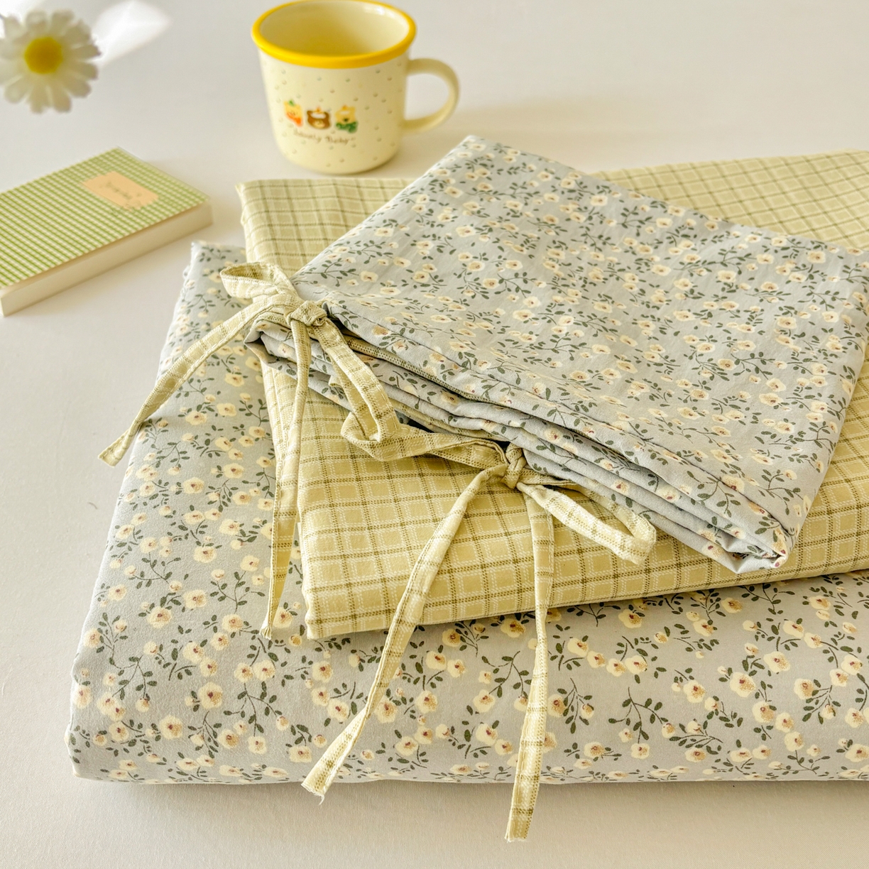 金梦拉家纺 2026新款小清新绑带格纹碎花系列四件套-花园里系列 花园里-春日序曲