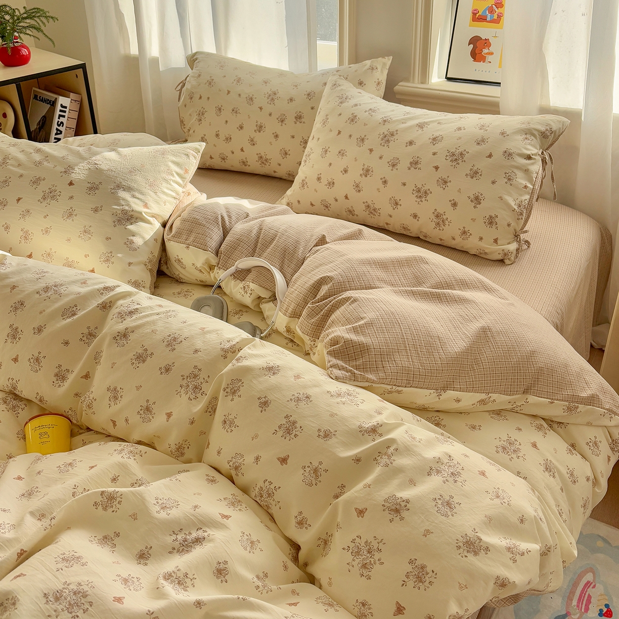 91家纺网 家纺一手货源 找家纺 金梦拉家纺 2026新款小清新绑带格纹碎花系列四件套-花园里系列 花园里-蝶舞