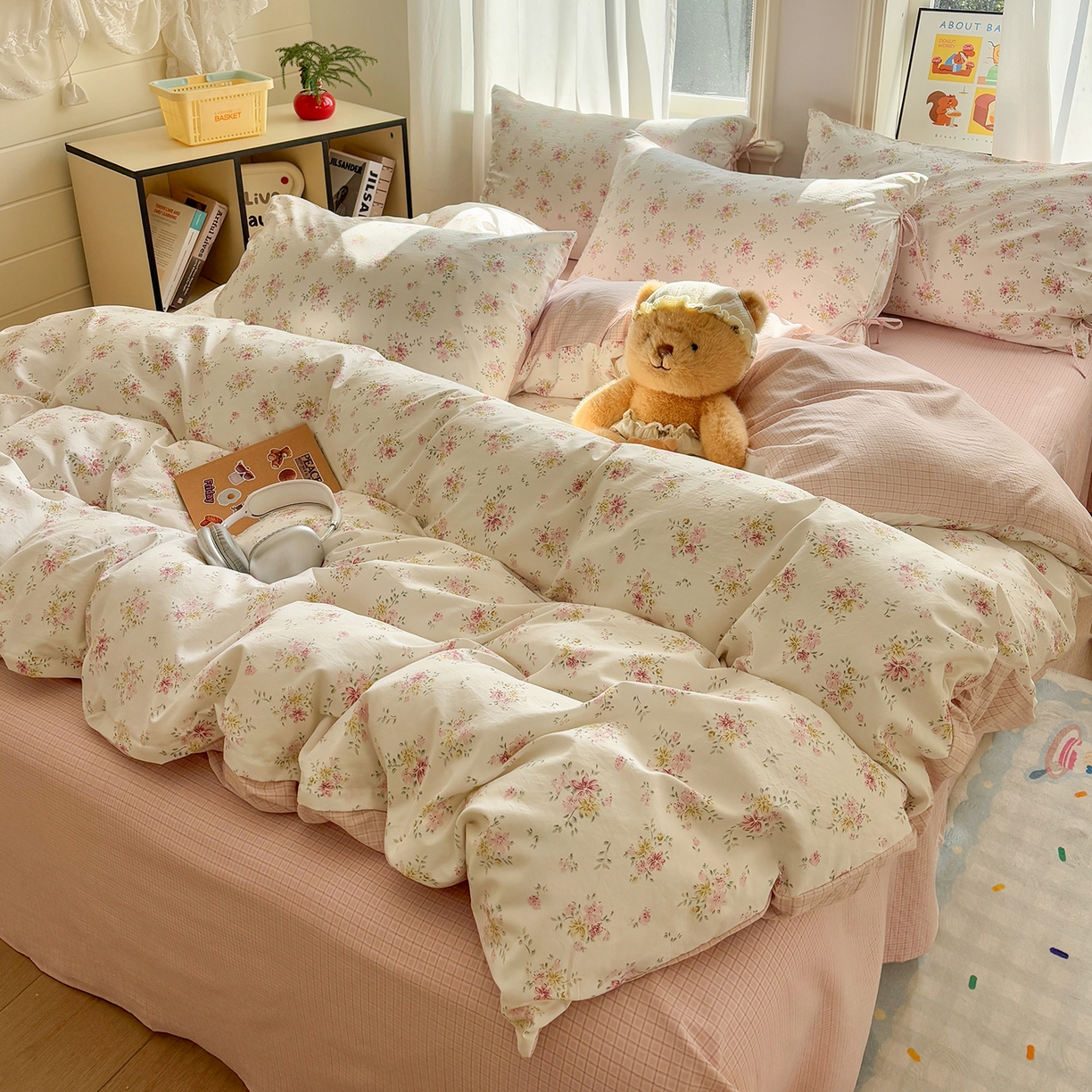 91家纺网 家纺一手货源 找家纺 金梦拉家纺 2026新款小清新绑带格纹碎花系列四件套-花园里系列 花园里-安娜