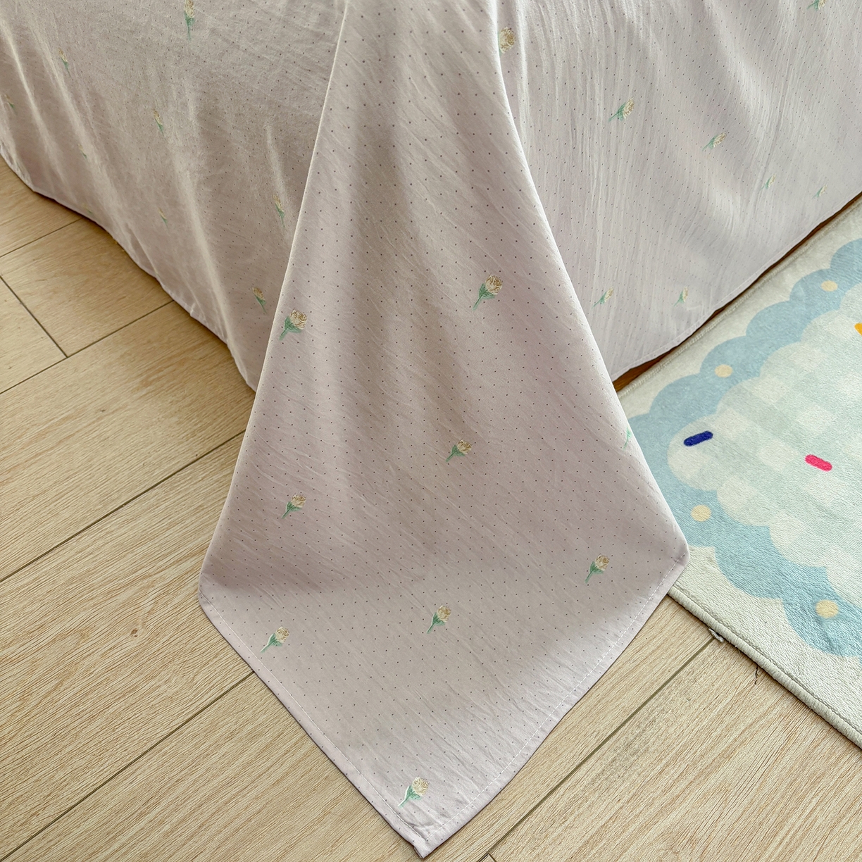 91家纺网 家纺一手货源 找家纺 金梦拉家纺 2026新款小清新绑带格纹碎花系列四件套-花园里系列 花园里-蝶恋花