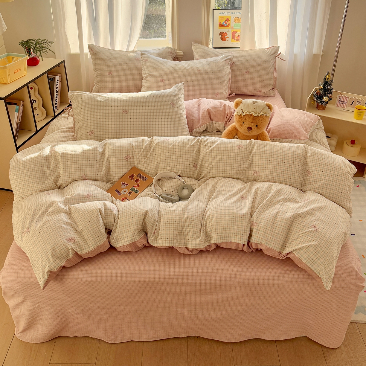 91家纺网 家纺一手货源 找家纺 金梦拉家纺 2026新款小清新绑带格纹碎花系列四件套-花园里系列 花园里-蝴蝶结