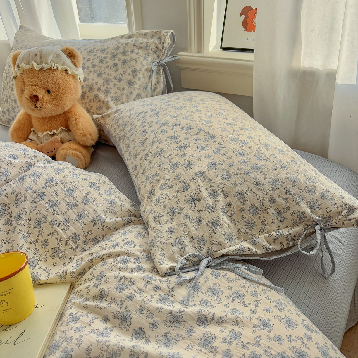 91家纺网 家纺一手货源 找家纺 金梦拉家纺 2026新款小清新绑带格纹碎花系列四件套-花园里系列 花园里-森兰