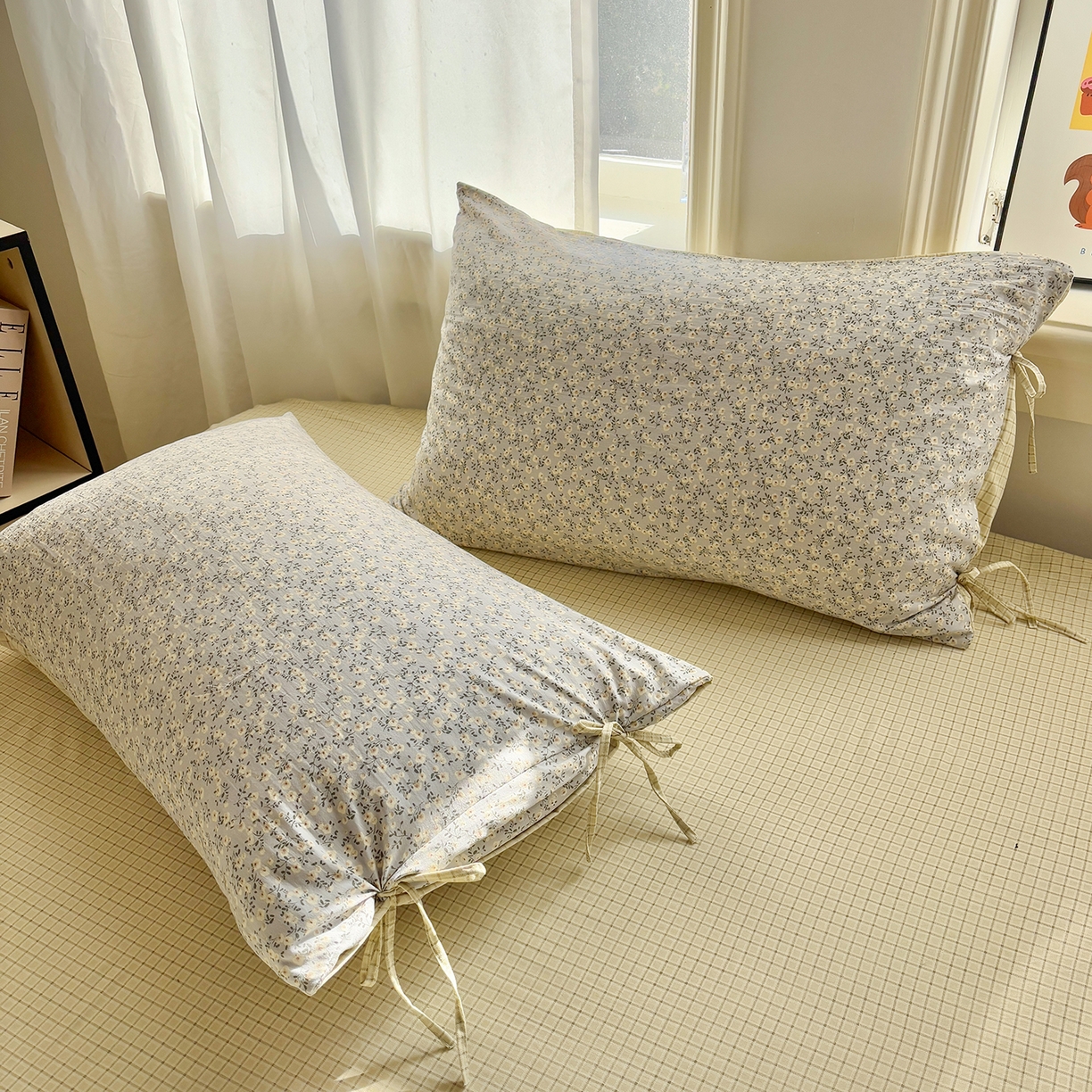 91家纺网 家纺一手货源 找家纺 金梦拉家纺 2026新款小清新绑带格纹碎花系列四件套-花园里系列 花园里-春日序曲