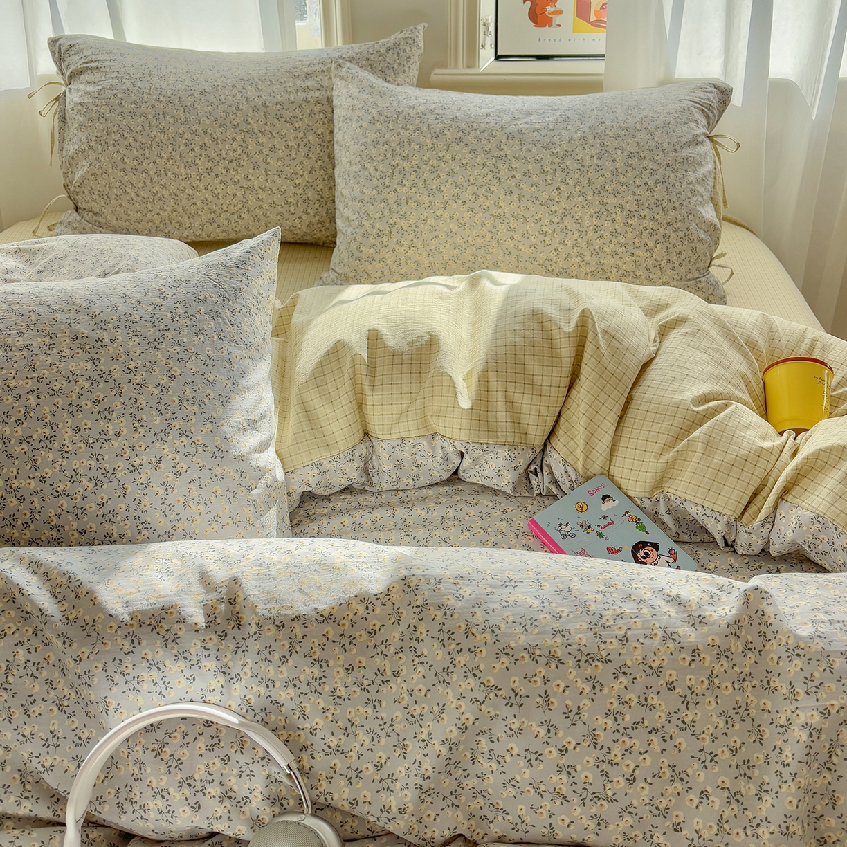 91家纺网 家纺一手货源 找家纺 金梦拉家纺 2026新款小清新绑带格纹碎花系列四件套-花园里系列 花园里-春日序曲