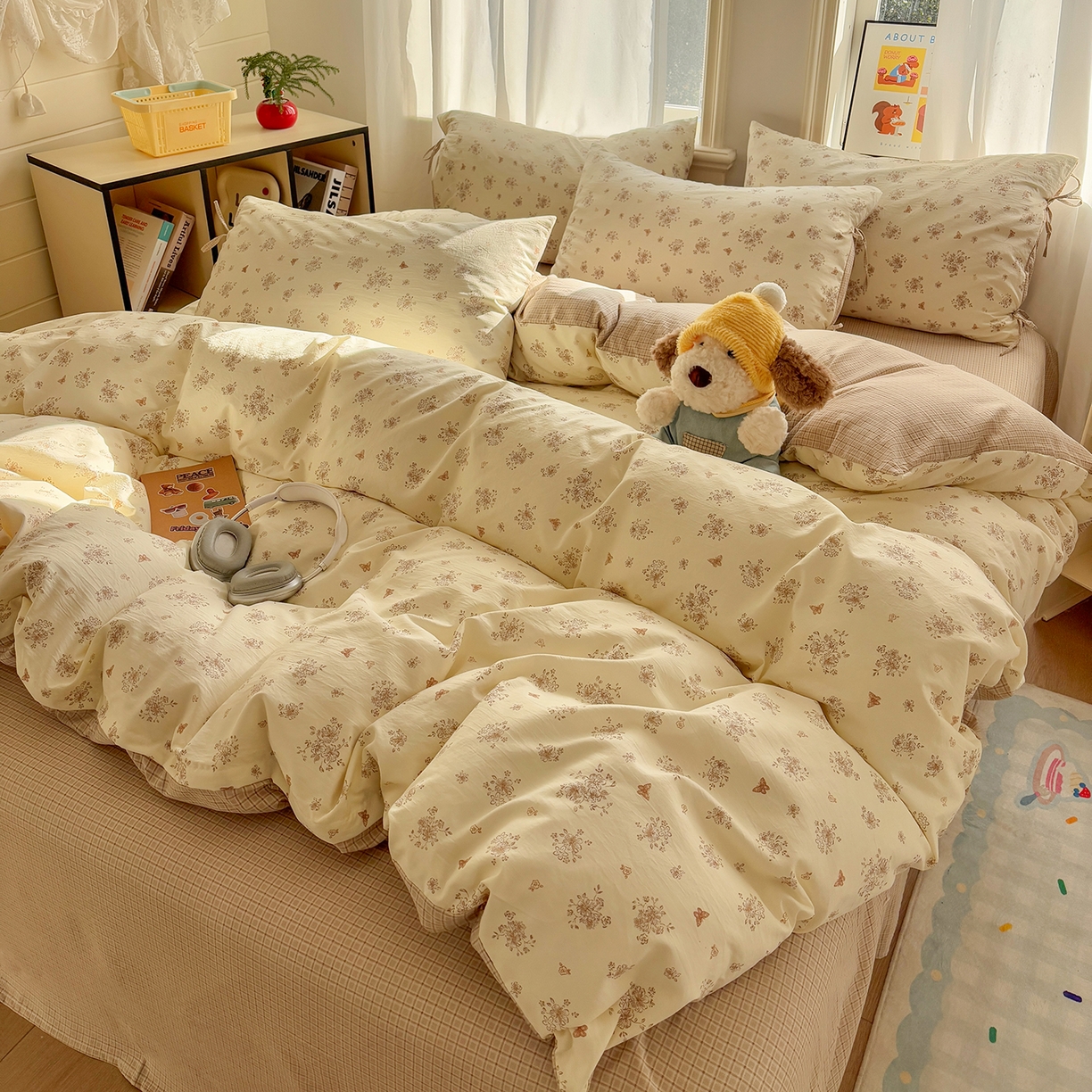 91家纺网 家纺一手货源 找家纺 金梦拉家纺 2026新款小清新绑带格纹碎花系列四件套-花园里系列 花园里-蝶舞