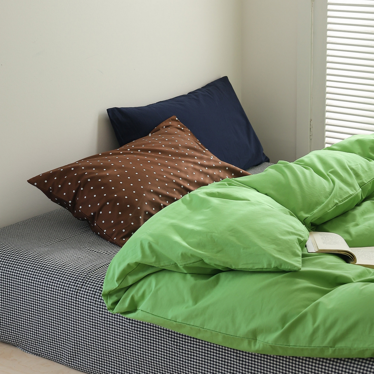 91家纺网 家纺一手货源 找家纺 （总）艾沁家纺 2026新款40s全棉水洗棉色织水洗棉撞色四件套-清风摩卡