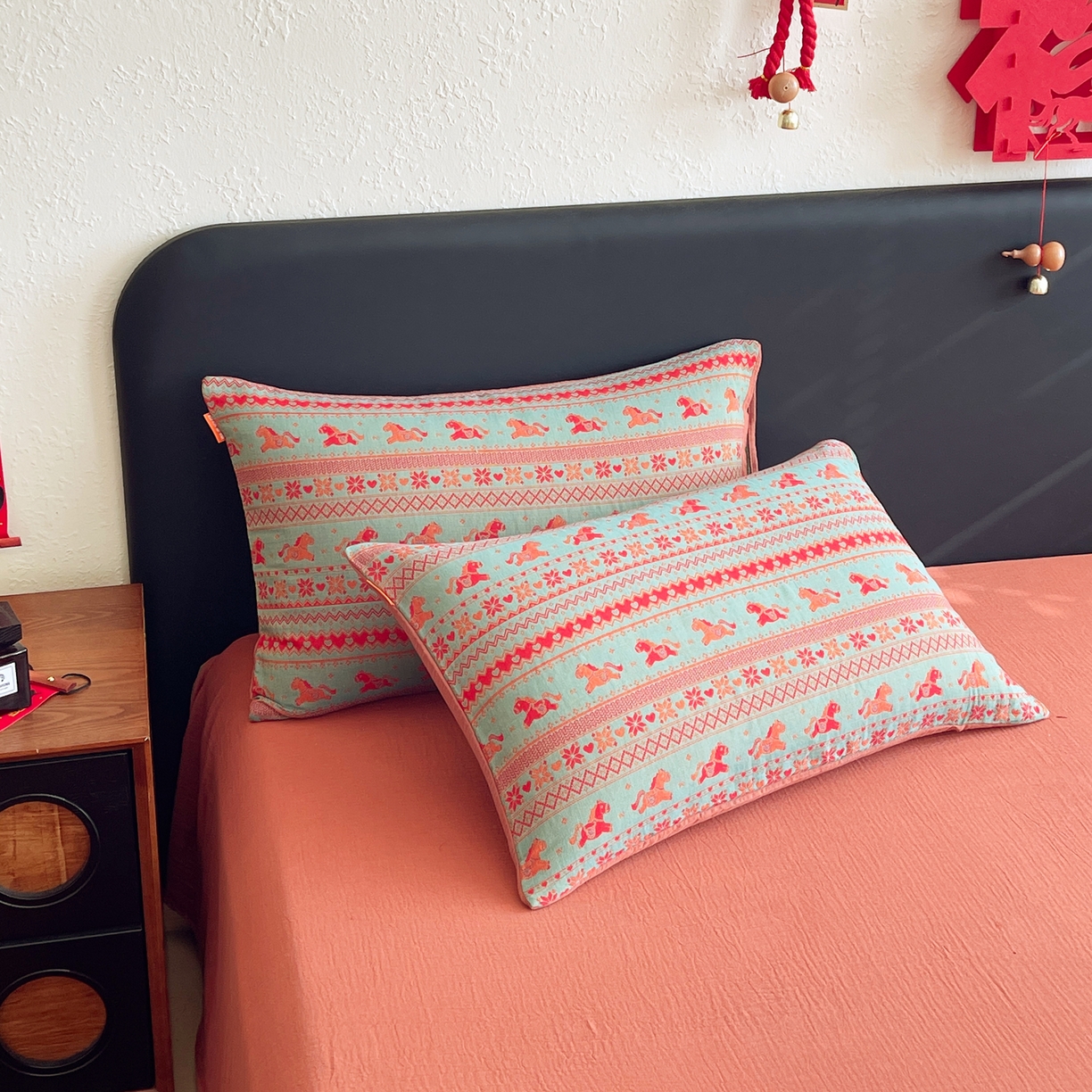 春皖家纺 2026新款全棉色织双层纱提花百福系列拉链款-单枕套 绿绝影