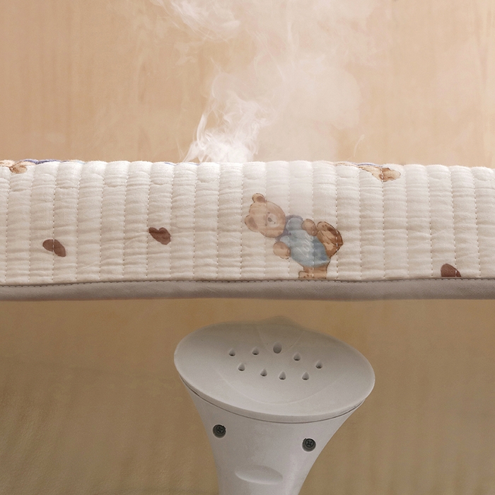 91家纺网 家纺一手货源 找家纺 永旺家纺 2026新款四季可用A面全棉B面宝宝绒全棉纯棉双层纱防水隔尿垫垫子系列 爱心熊