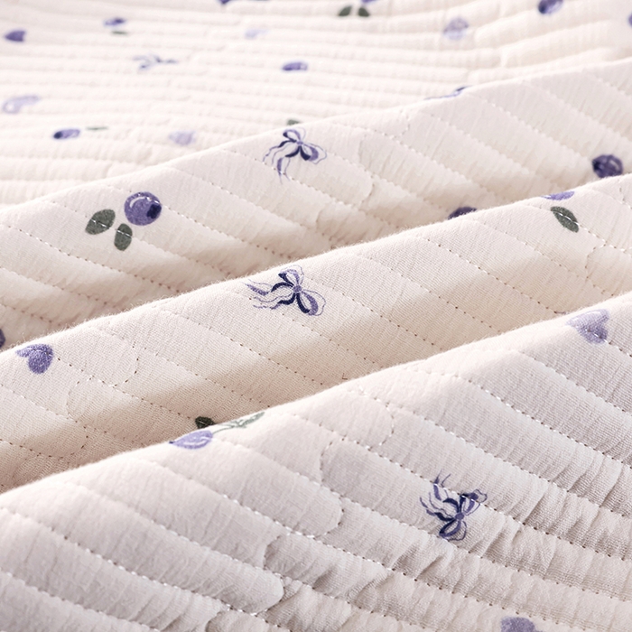 91家纺网 家纺一手货源 找家纺 永旺家纺 2026新款四季可用A面全棉B面宝宝绒全棉纯棉双层纱防水隔尿垫垫子系列 蓝莓