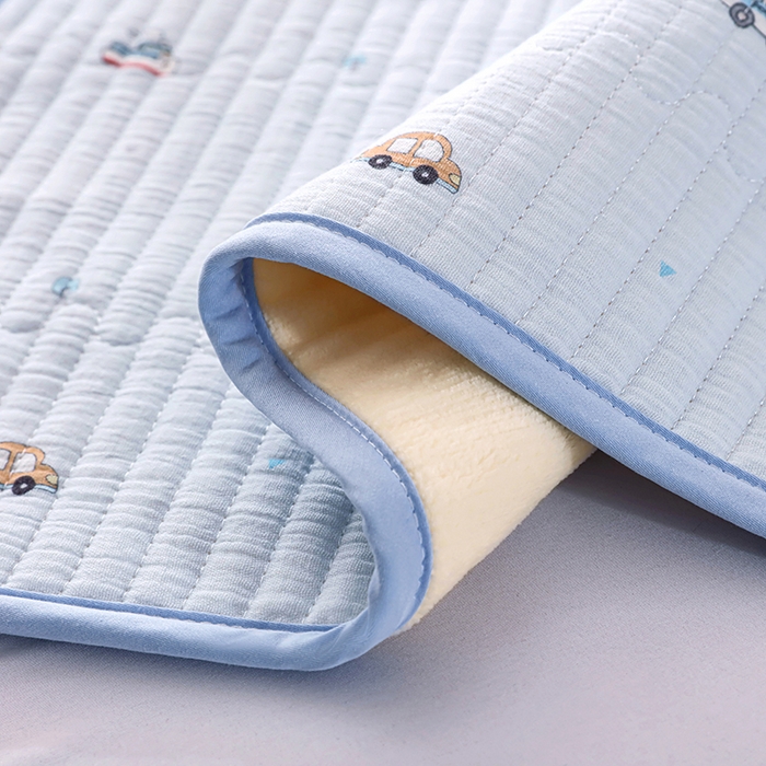 91家纺网 家纺一手货源 找家纺 永旺家纺 2026新款四季可用A面全棉B面宝宝绒全棉纯棉双层纱防水隔尿垫垫子系列 汽车乐园